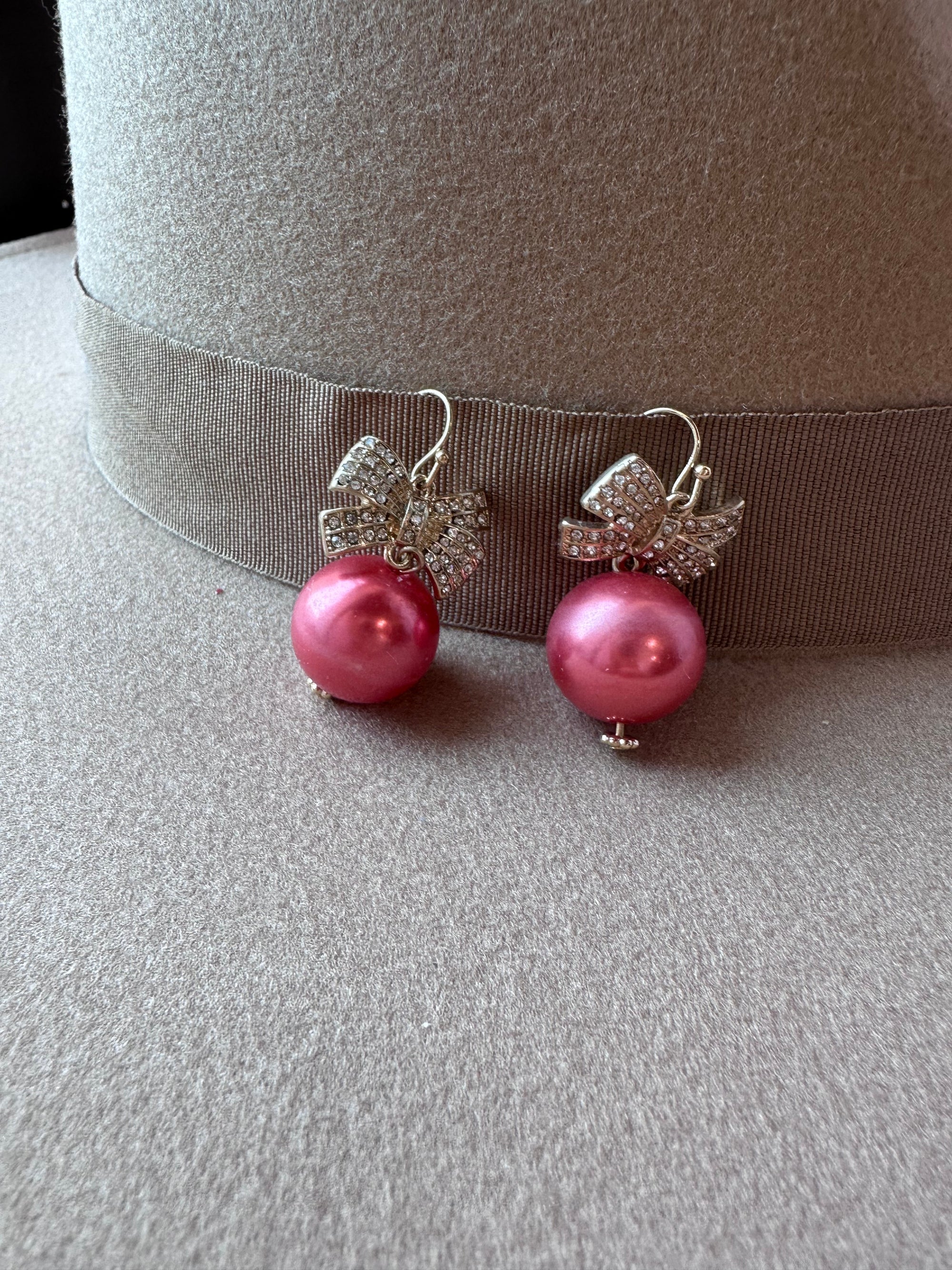 Rose Pearl Bow Earrings