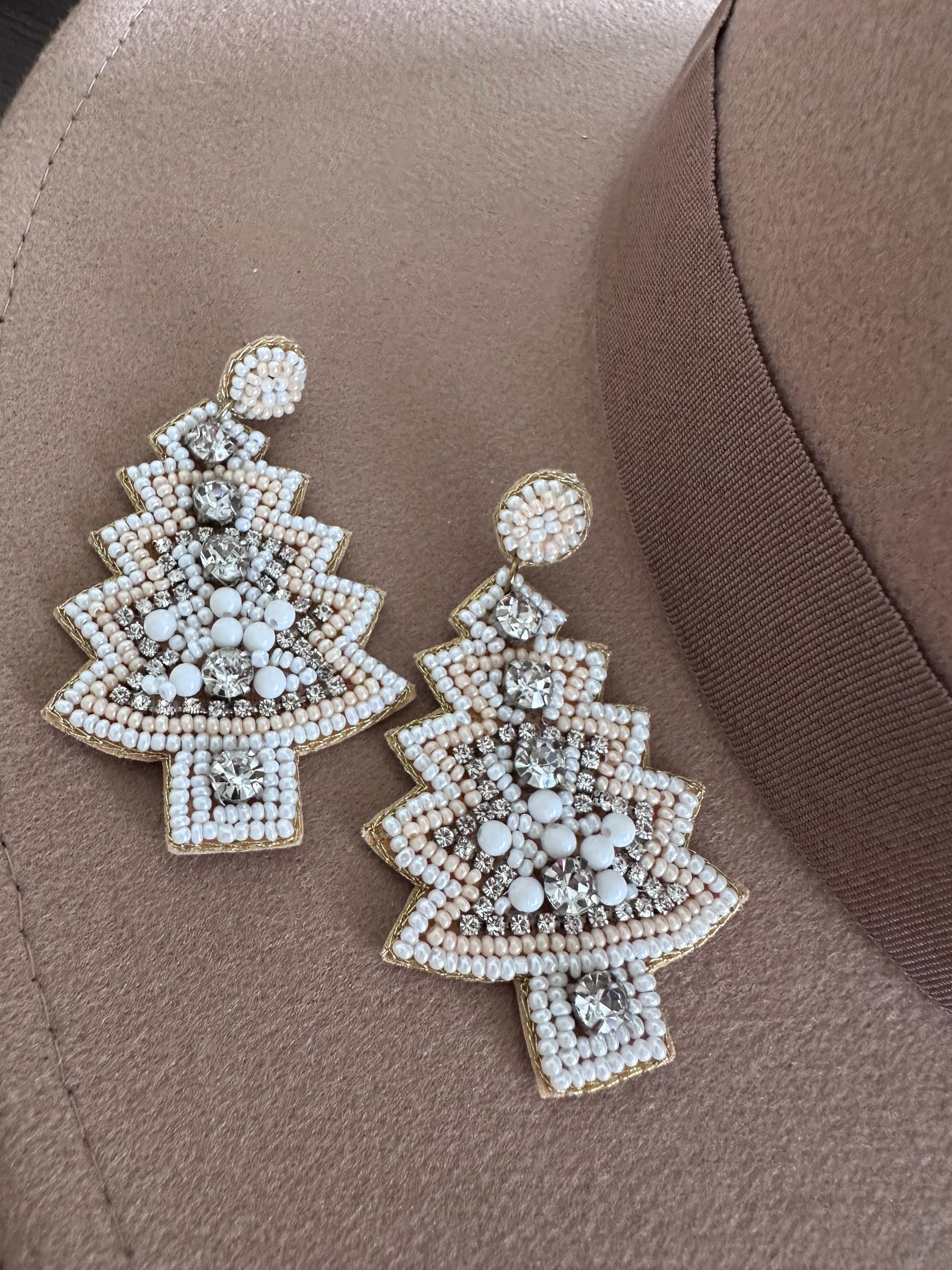 Dreaming of a White Christmas Earring