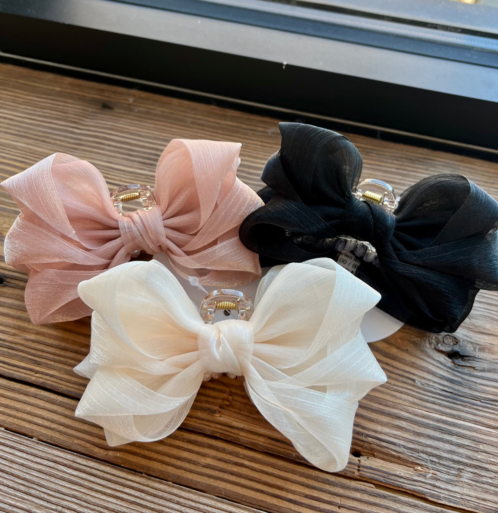 The Perfect Bow Clip