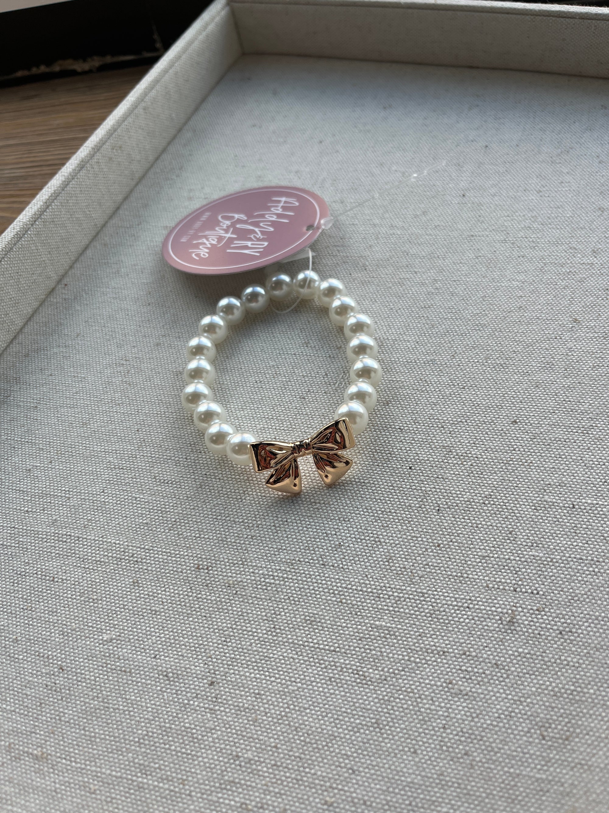 Bow & Pearl Bracelet