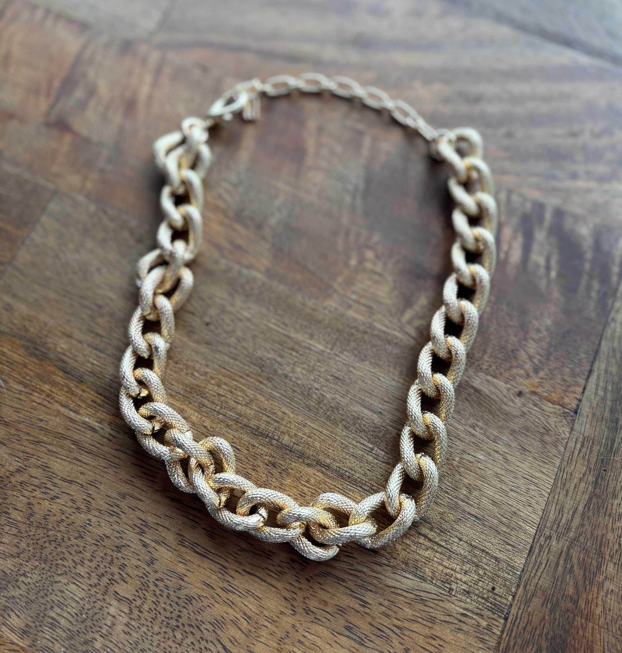 Golden Hammered Link Necklace