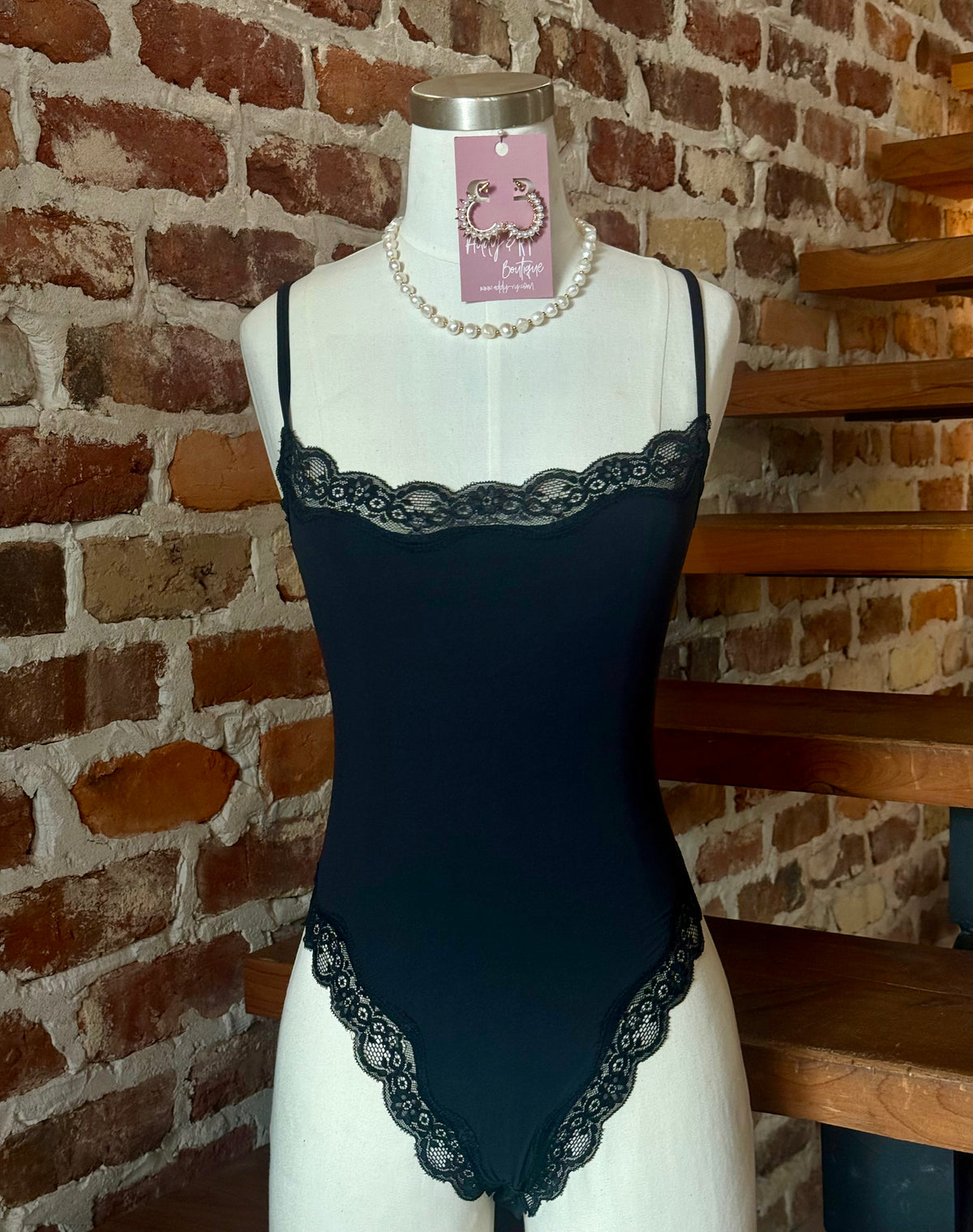 Butter Me Up Lace Bodysuit - Black