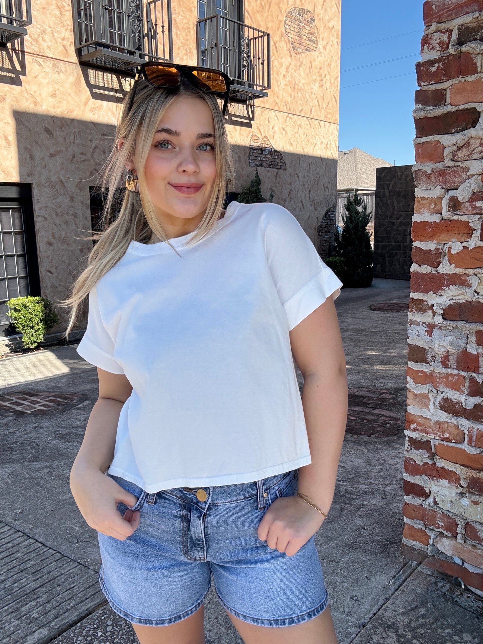 Jane High Rise Long Short- Peaceful Medium Wash