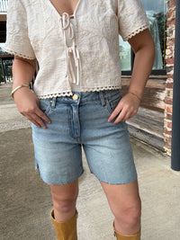 KUT from the Kloth Jenny High Rise Short
