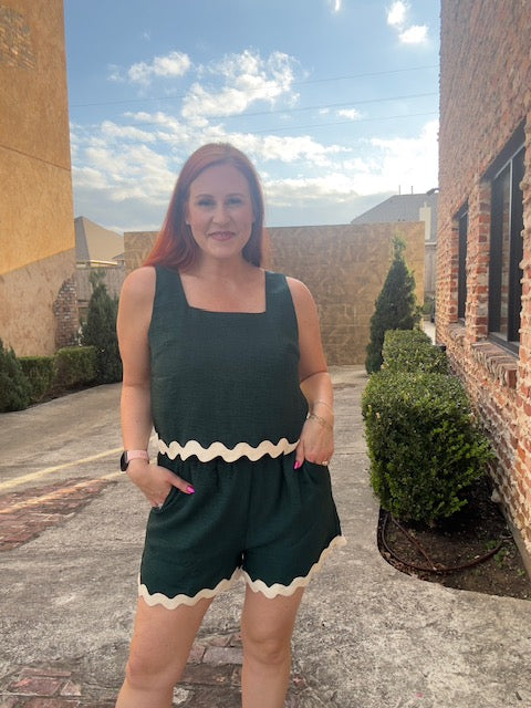 Scalloped Hunter Short