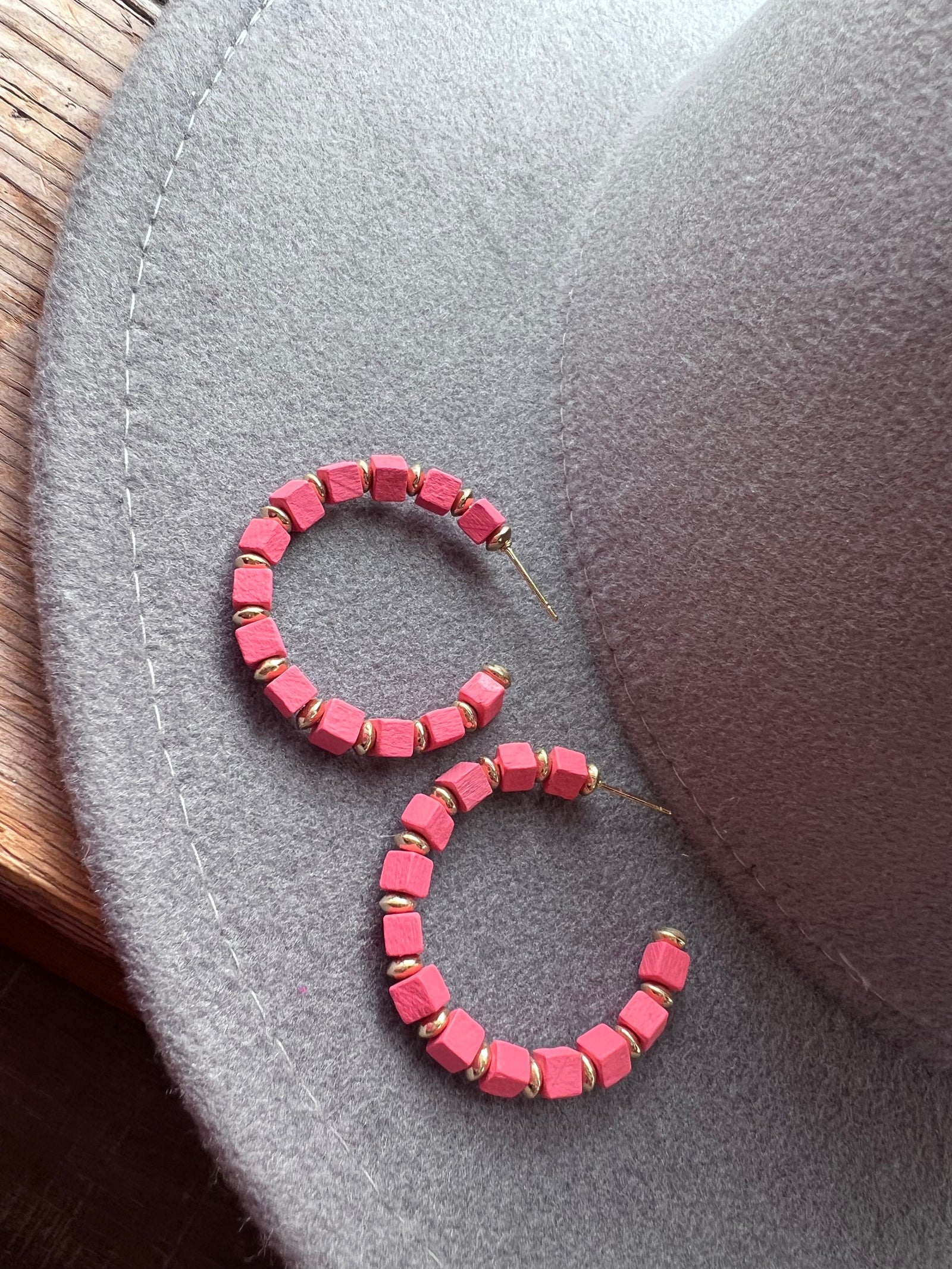 Coral Hoops